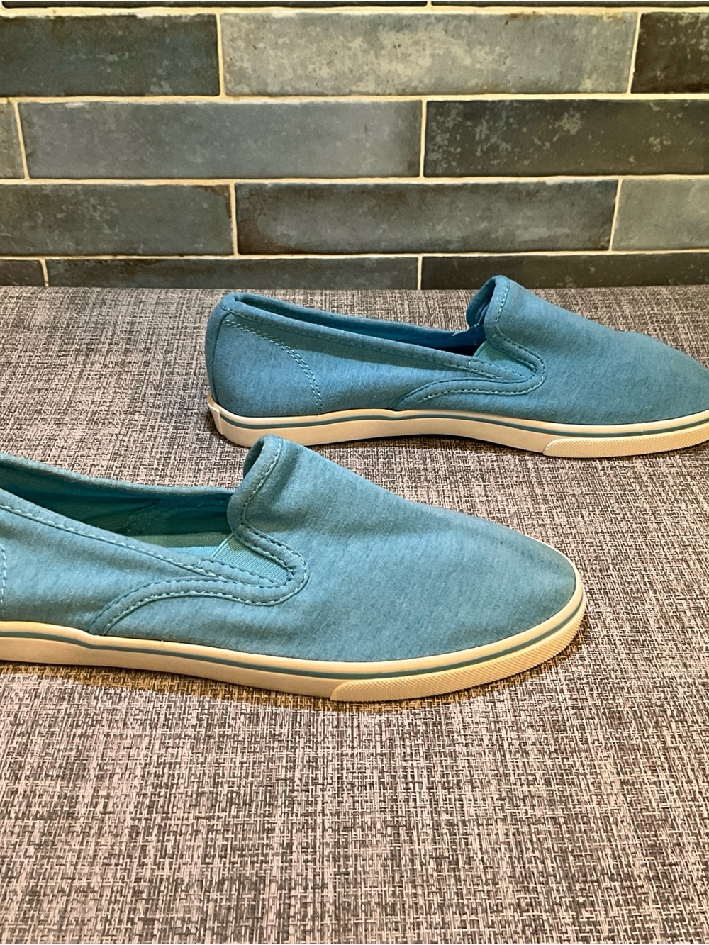 Ralph Lauren Women’s Janice Slip-On Sneakers Size 9B - NEW - Picture 8 of 11
